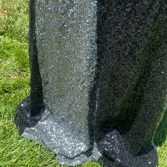 La Femme formal gown - Picture 4 of 6